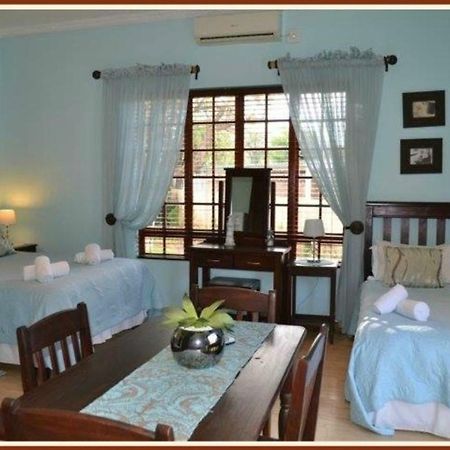 Jock-Inn Guest House Bloemfontein Kültér fotó